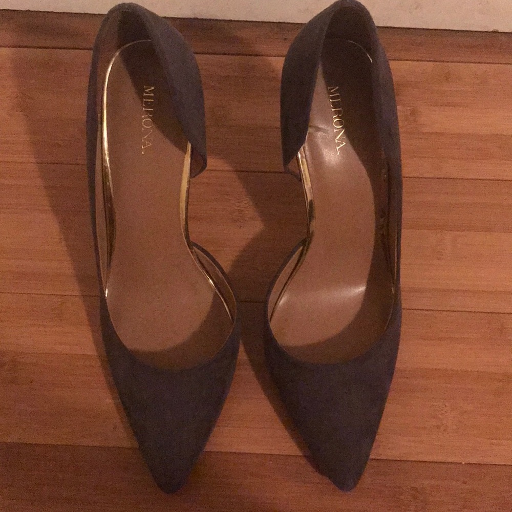 Merona grey soft suede heels